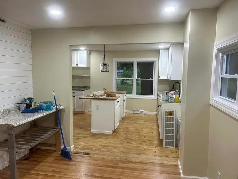 188 S Five Mile Rd — Photo 4