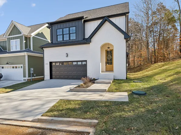 235 Gower St, Pleasant View, TN 37146