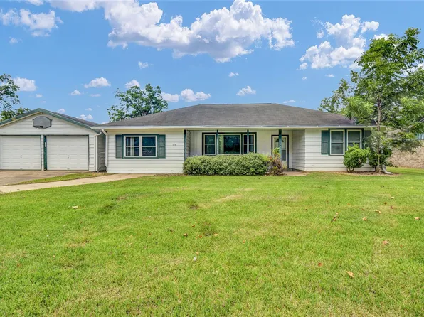 1710 Highway 332 W, Lake Jackson, TX 77566