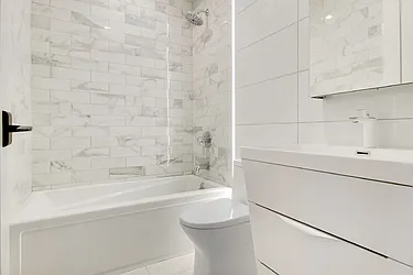 Rented by Empire Deeds LLC 