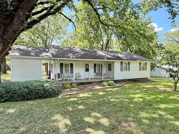 16610 S 1375th Rd, Nevada, MO 64772