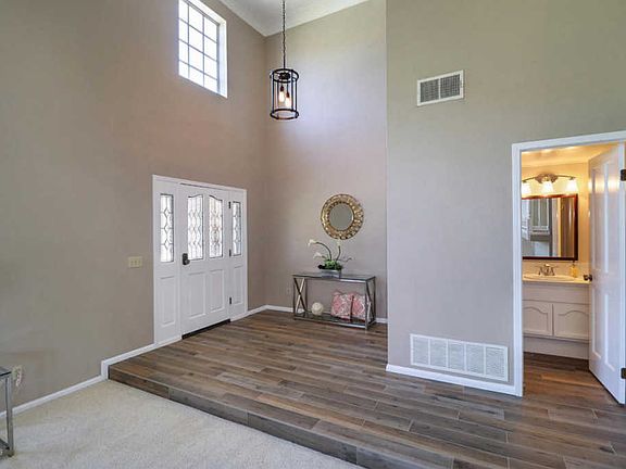 4th image of 29960 Forest Cove Ln