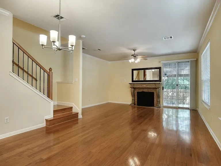 8518 Cahill Dr #26 — Photo 5