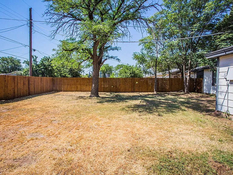 4629 Elgin Ave — Photo 22