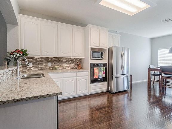 3rd image of 7805 Loma Alta Trl