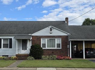 17 Keeler Ave, Stevens, PA 17578