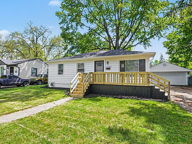27157 Lucerne Dr — Photo 5