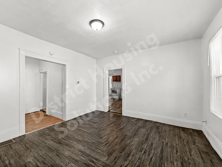 8302 Sowinski Ave — Photo 14