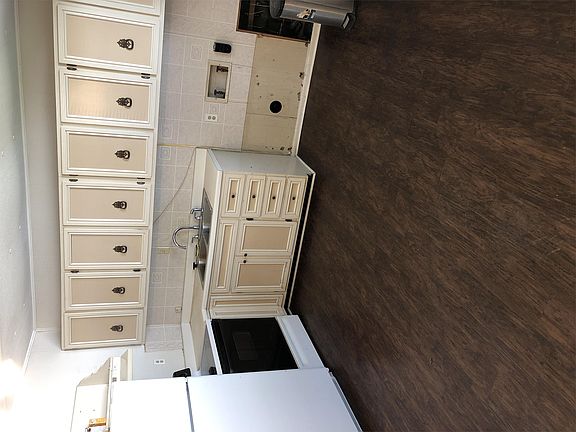 2nd image of 311 Virginia St