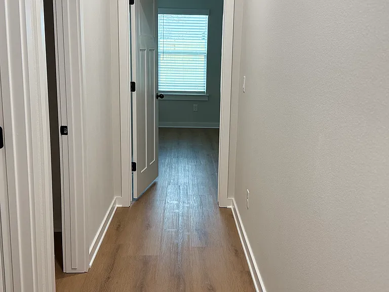 520 Cosmos St — Photo 7