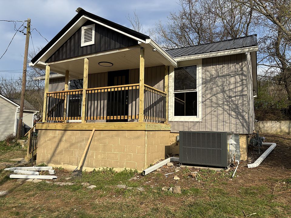 1st image of 2717 Addison Dr