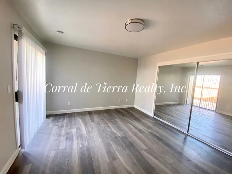 47 Julia Ave — Photo 13
