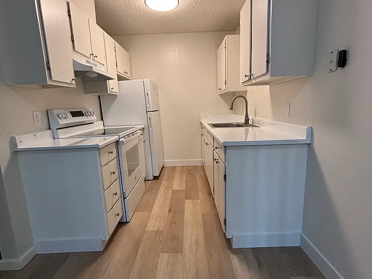 14 Highland Ave #2 — Photo 4