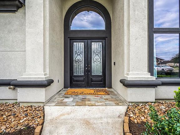 4th image of 120 Waterstone Dr