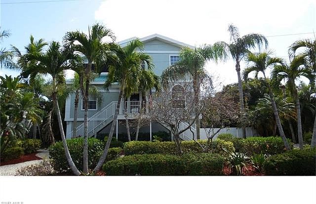 1st image of 54 Fairview Blvd