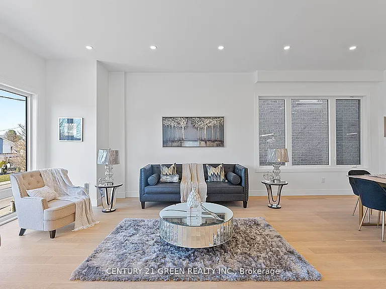 67 Bexhill Ave #MAIN 2ND FLOOR — Photo 5