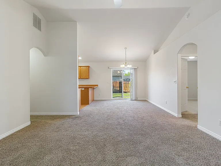 2530 Paintbrush Dr — Photo 10