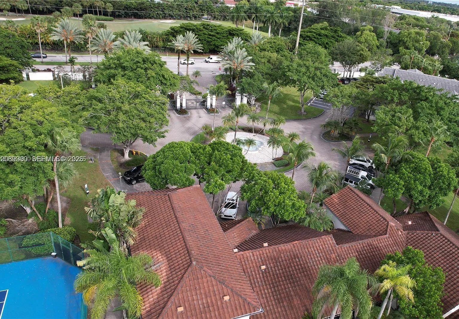 Enclave At Doral Condo No — Photo 2