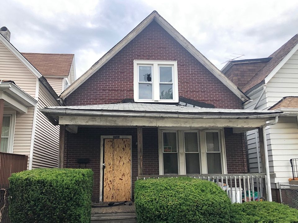 2nd image of 2954 E 80th Pl