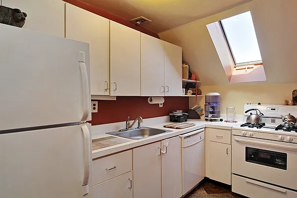 Sold by Corcoran | media 15