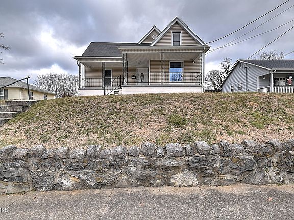 2nd image of 235 McDowell St