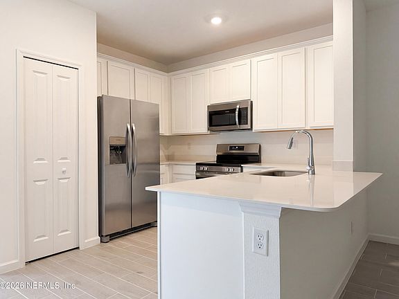 2nd image of 29 CRAIG Court