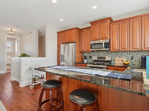 5449 Lost Lake Ln, Mound, MN 55364