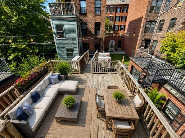 103 Pinckney St APT 2, Boston, MA 02114
