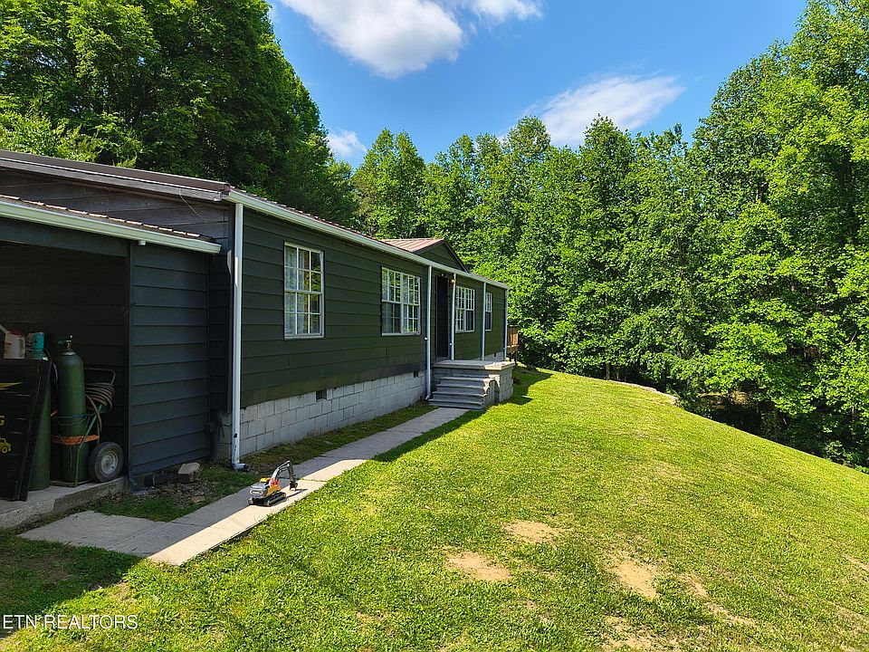 1st image of 3552 Straight Fork Rd