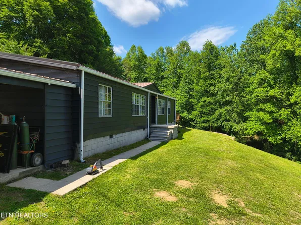 3552 Straight Fork Rd, Pioneer, TN 37847