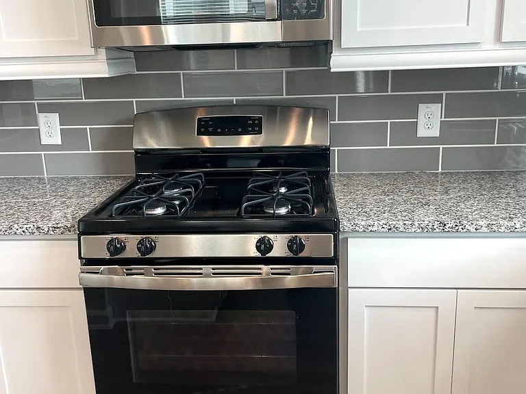 2507 Manor Valley Ct — Photo 5