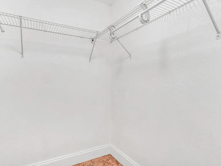 3913 Oak Limb Ct — Photo 14