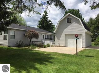 606 Alice St, East Tawas, MI 48730