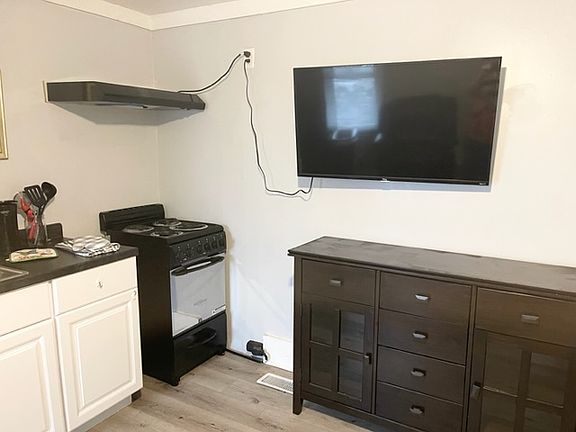 4th image of 507 S Georgia St APT 8