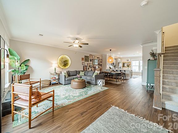 4th image of 1098 Herrons Ferry Rd