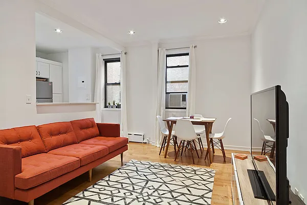 Rented by Compass | media 10