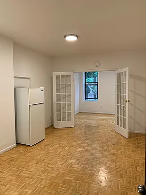 Rented by Buchbinder & Warren | media 8