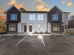 130 Chapel Hill Rd, Spring Lake, NC 28390