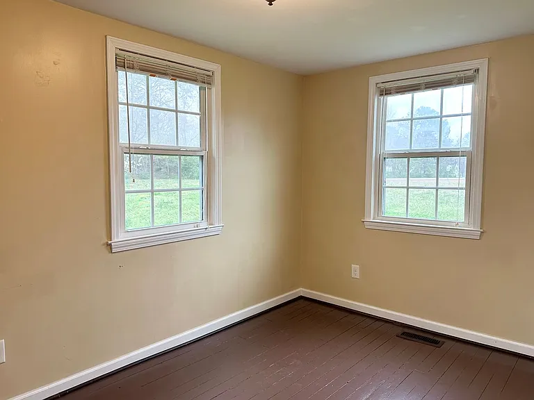 109 Turner St — Photo 10