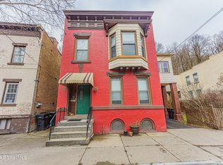 192 Hill St, Troy, NY 12180