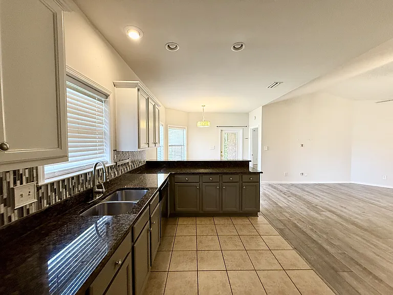 3821 Branford Ct — Photo 9