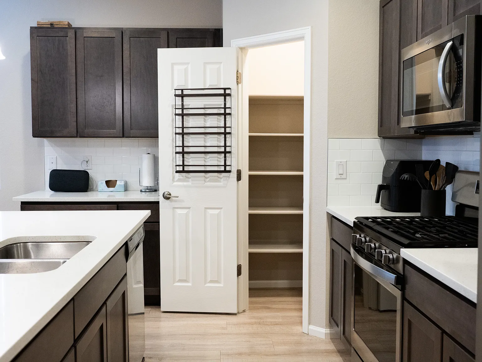 16181 E Bolling Dr — Photo 3