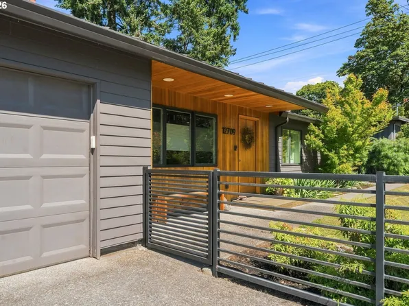 12709 SE Ramona St, Portland, OR 97236