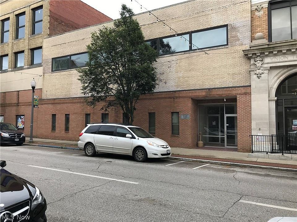 1st image of 714 Market St