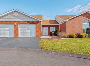 922 Summerview Ln, Derry, PA 15627