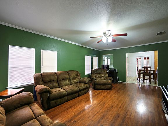 3rd image of 316 W Magnolia Ave
