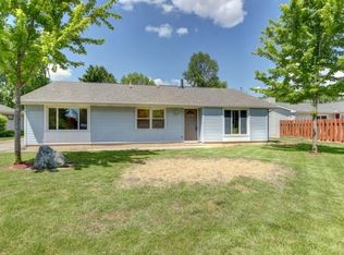 404 W Strong St, Tolono, IL 61880