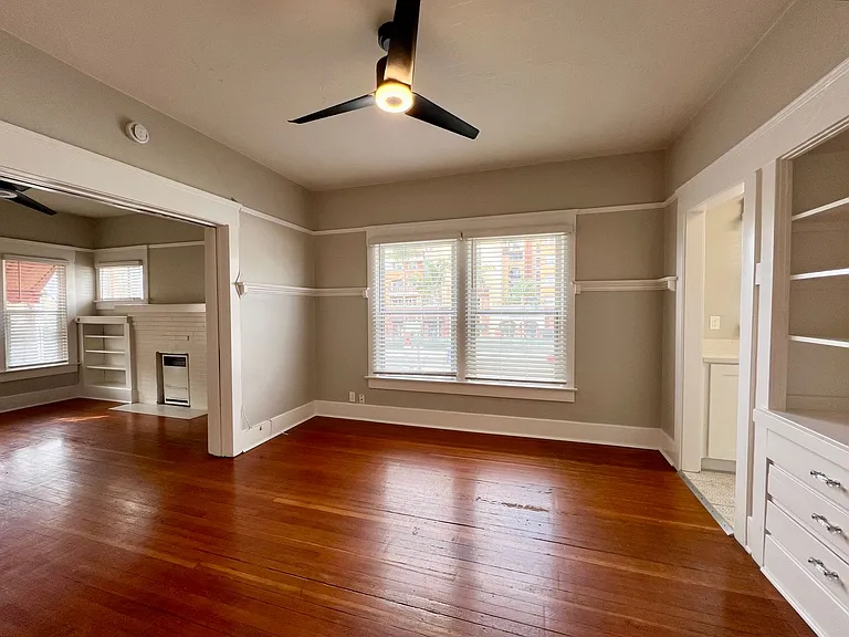 526-528 Anderson Pl — Photo 14