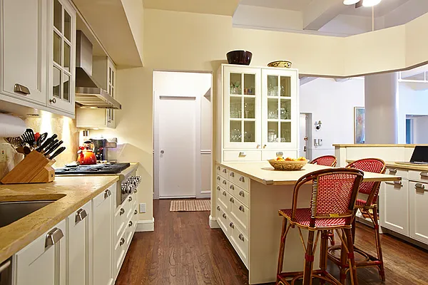 Sold by Brown Harris Stevens | media 28