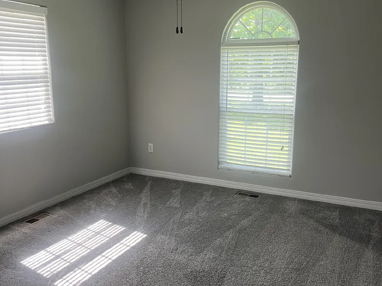 366 Oak Brook Estates Ln — Photo 4
